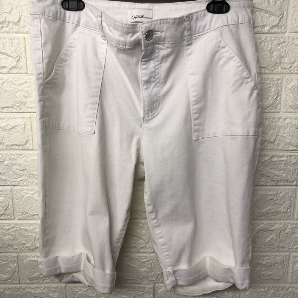 Jaclyn Smith knee length shorts 14